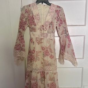 Vintage 1970’s Floral Rose Boho Maxi Dress
